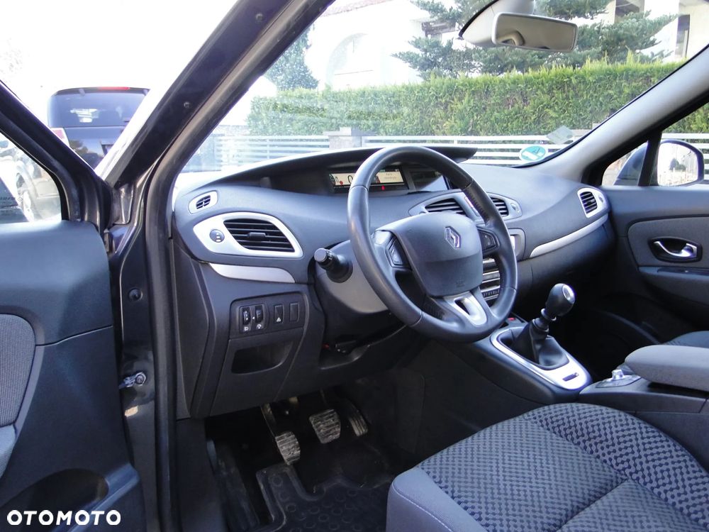 Renault Scenic 1.6 16V Expression - 29