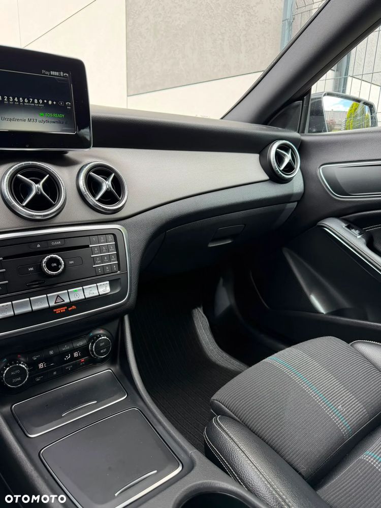 Mercedes-Benz CLA - 19