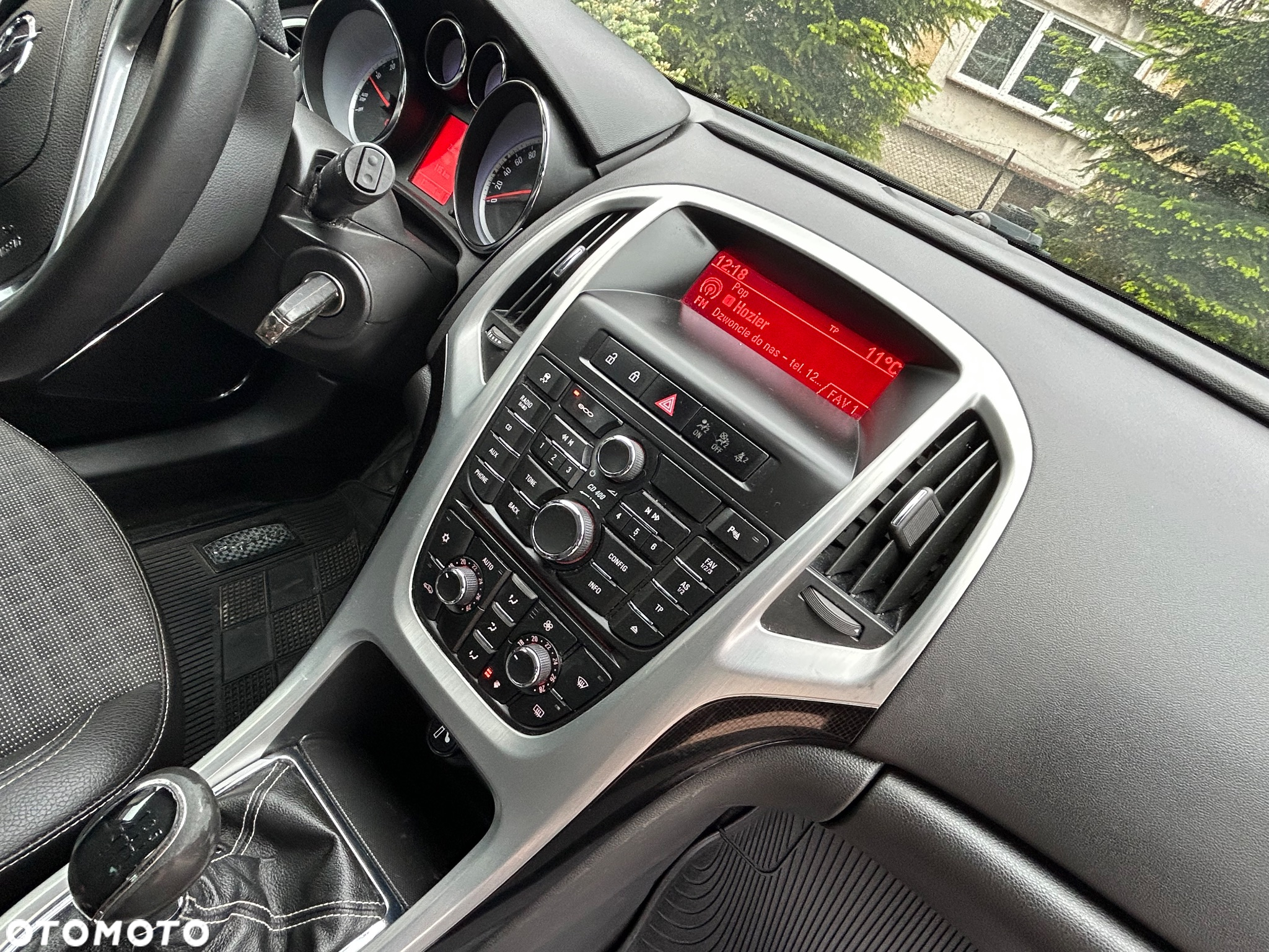 Opel Astra GTC 1.4 Turbo - 10