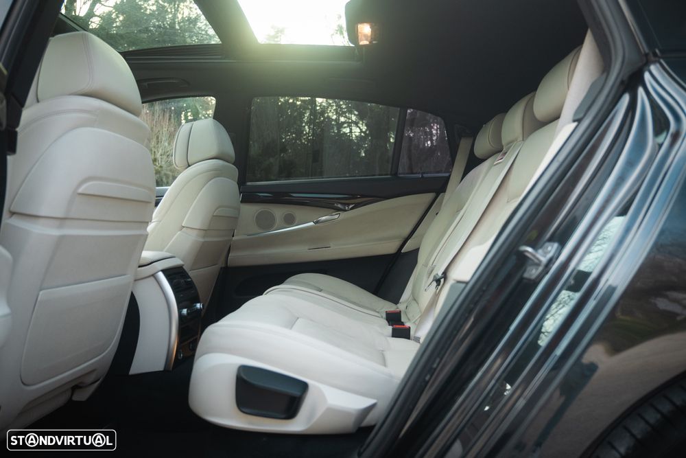 BMW 535 Gran Turismo d Pack M - 56