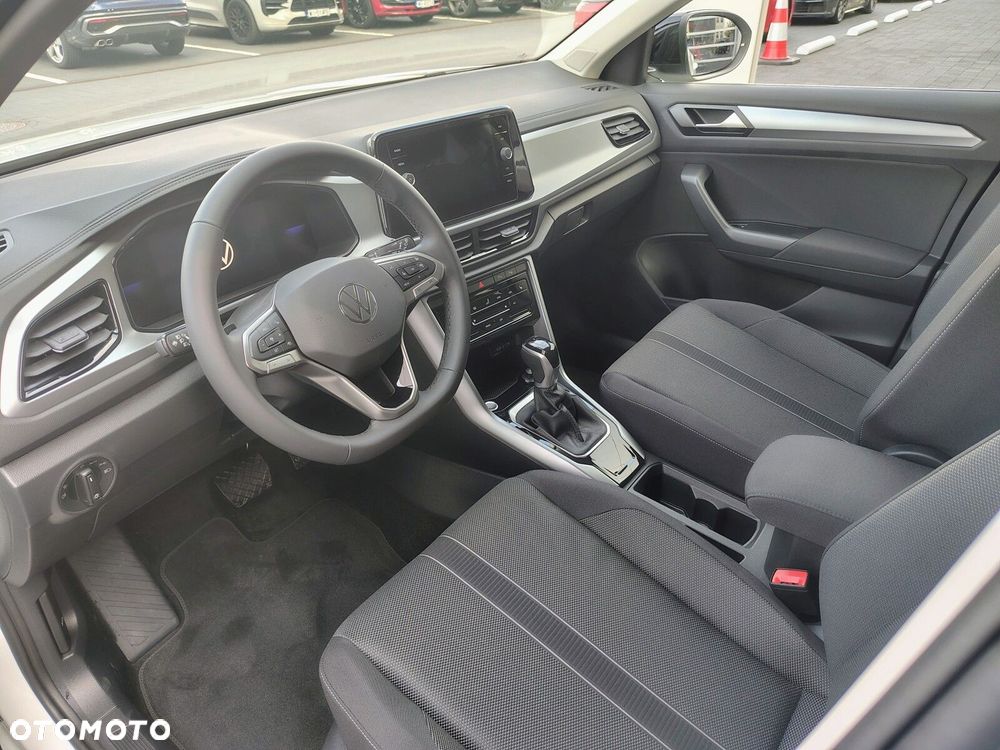 Volkswagen T-Roc - 11