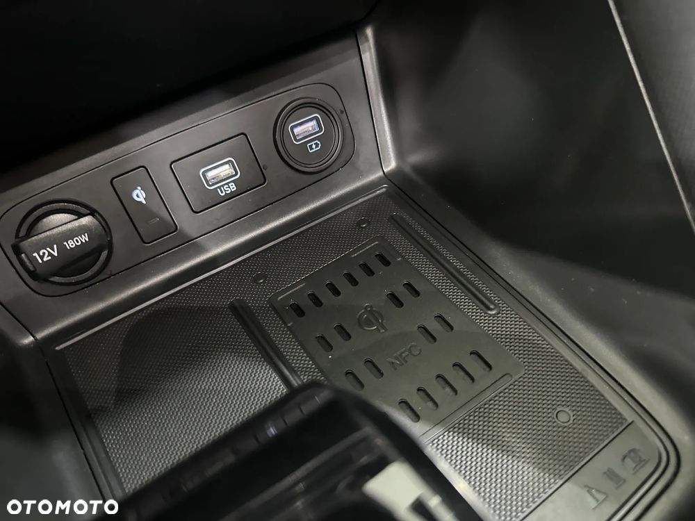 Hyundai Sonata - 28
