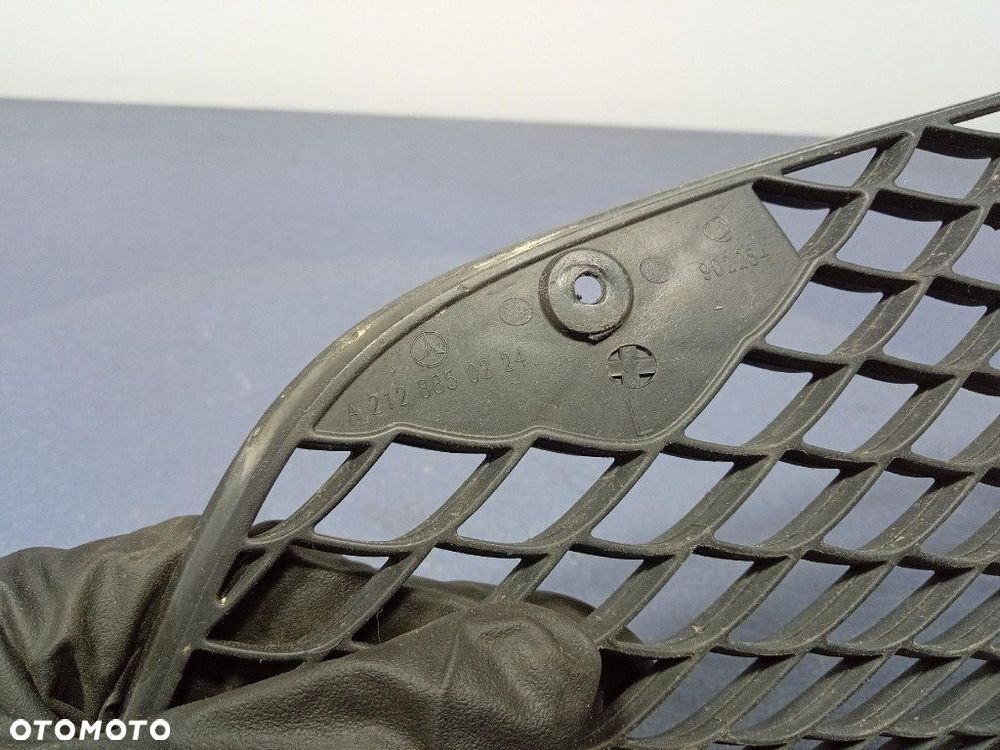 MERCEDES E KLASA W212 LIFT KRATKA ATRAPA ZDERZAKA LEWY PRZÓD A2128850224 - 5