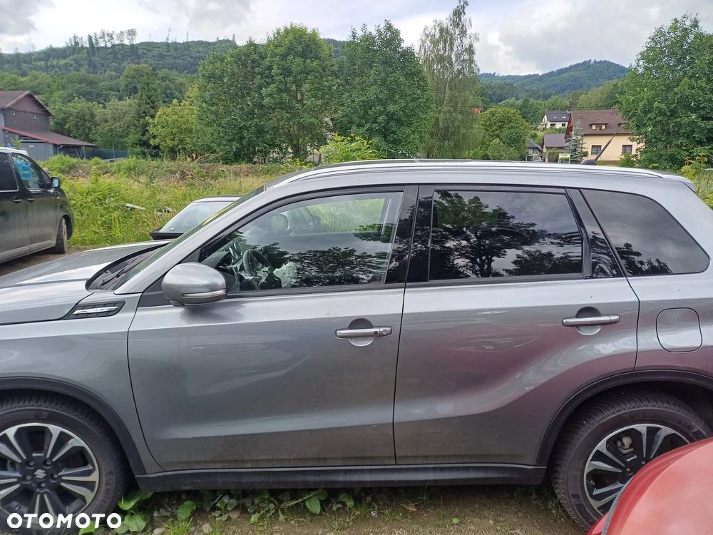 Suzuki Vitara 1.5 Dualjet Hybrid Allgrip AGS Comfort+ - 2