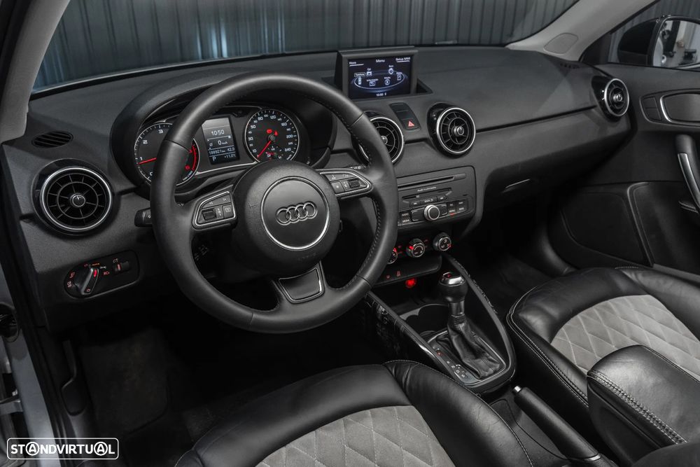 Audi A1 1.6 TDI S tronic S line Sport Pack - 21