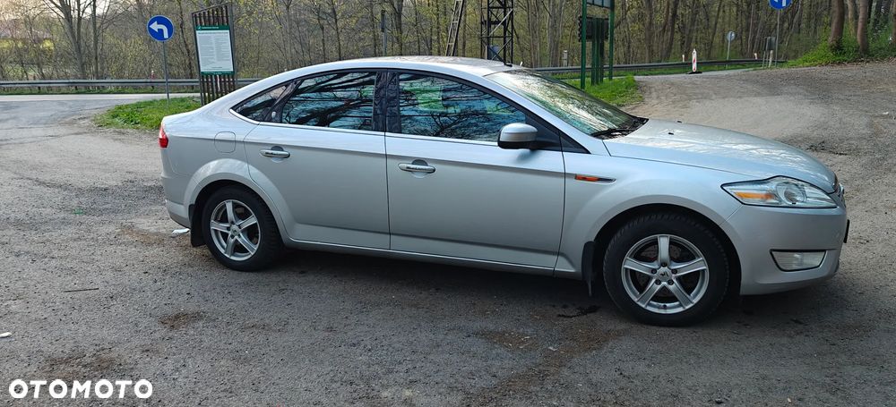 Ford Mondeo 2.0 TDCi Ghia - 6