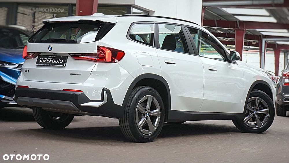 BMW X1 sDrive18i - 12