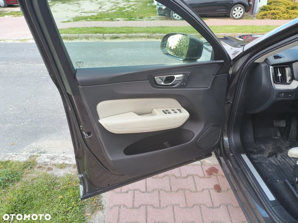 Volvo XC 60 D4 Geartronic Inscription - 12
