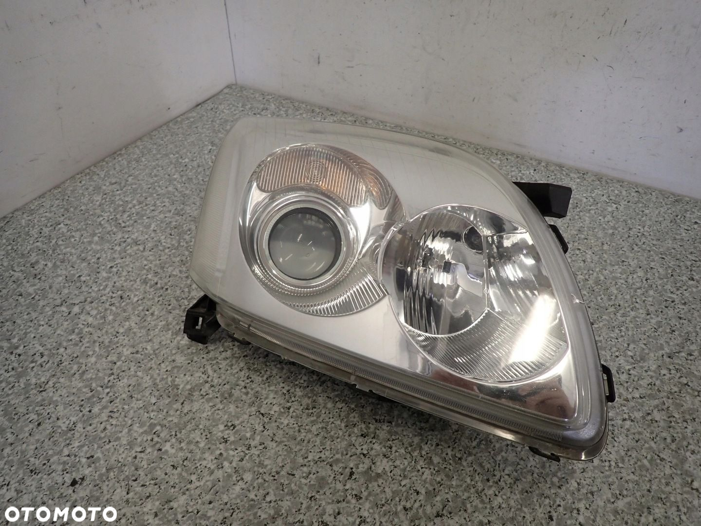 TOYOTA AVENSIS T25 03-05 REFLEKTOR LAMPA PRZEDNIA PRAWA - 7
