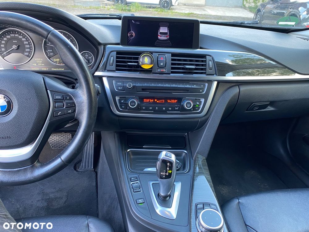 BMW Seria 3 320d Luxury Line - 8