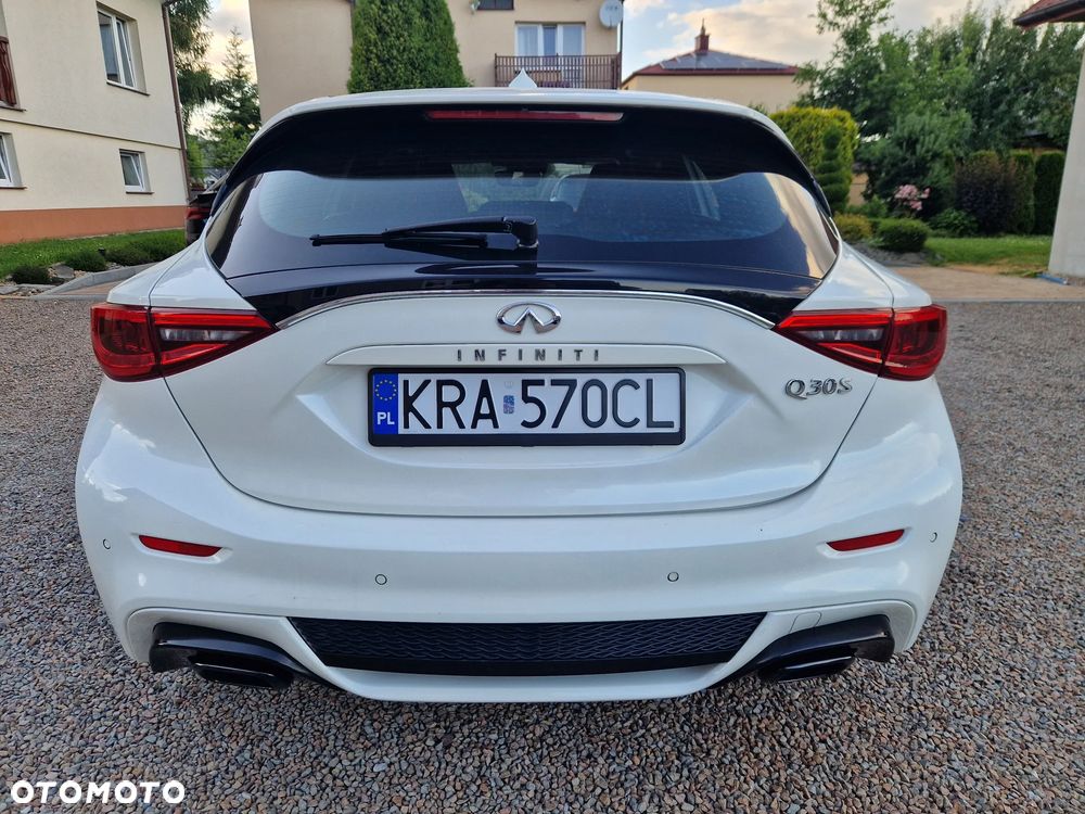 Infiniti Q30 1.5d Premium - 14