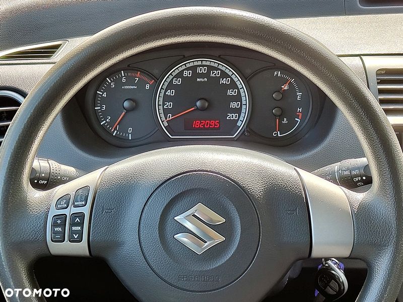 Suzuki Swift 1.3 Comfort - 12