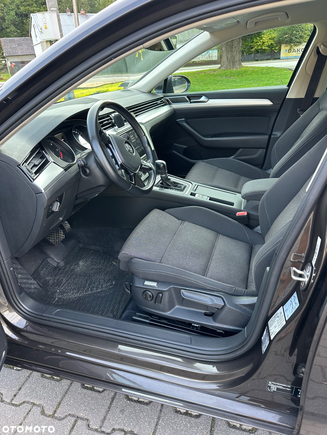 Volkswagen Passat Variant 2.0 TDI SCR DSG Comfortline - 8