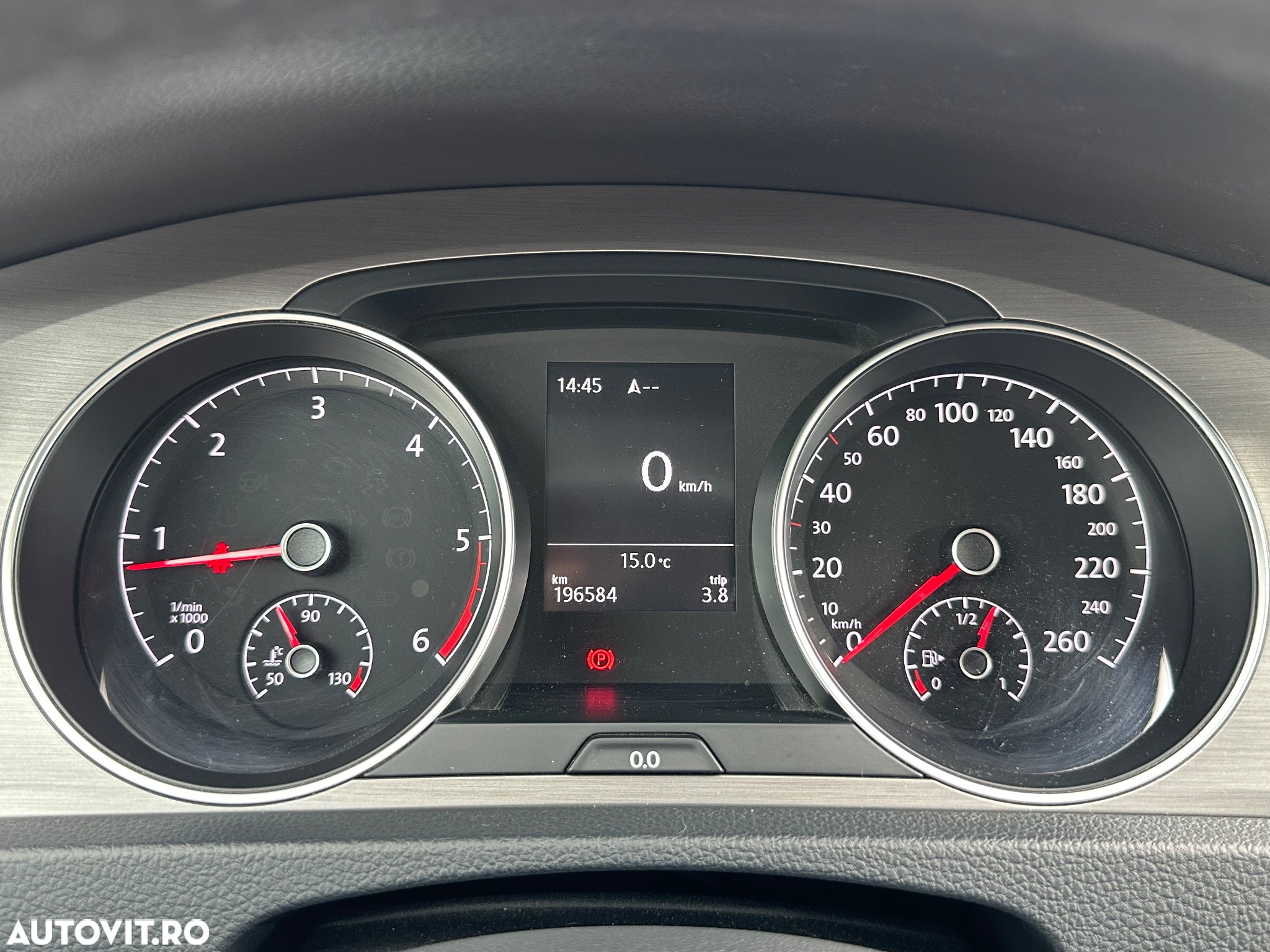 Volkswagen Golf - 8