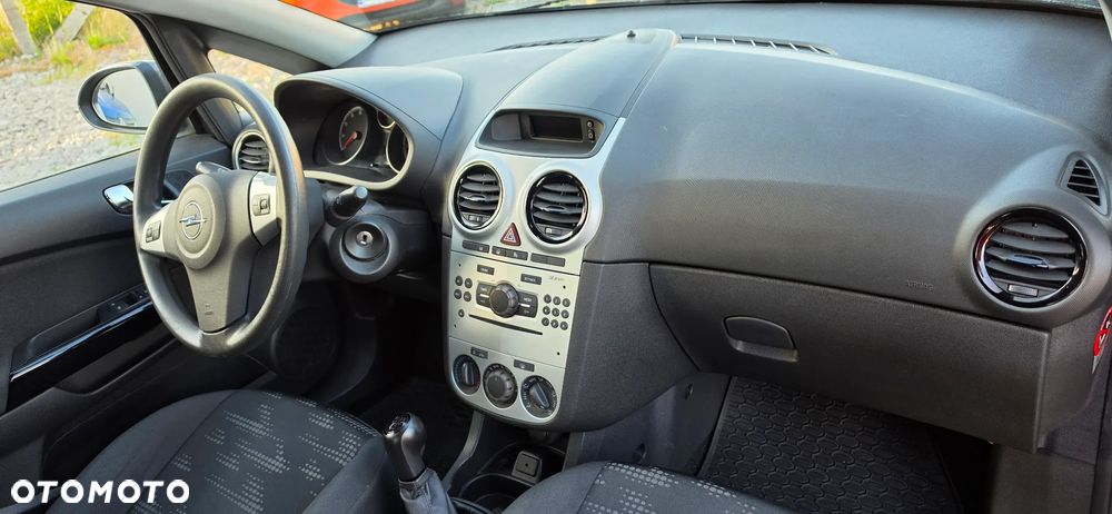 Opel Corsa 1.2 16V Edition / Active - 14