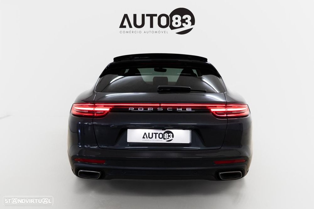 Porsche Panamera Sport Turismo 4 E-Hybrid — photo 4
