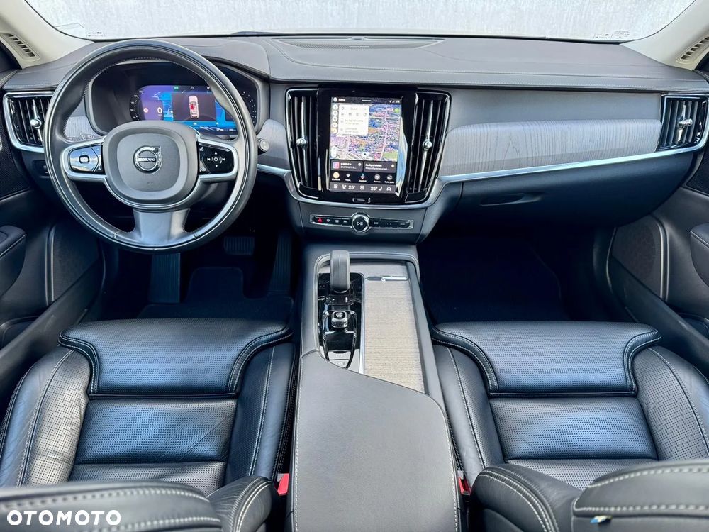 Volvo V90 Cross Country B5 B AWD Pro - 26