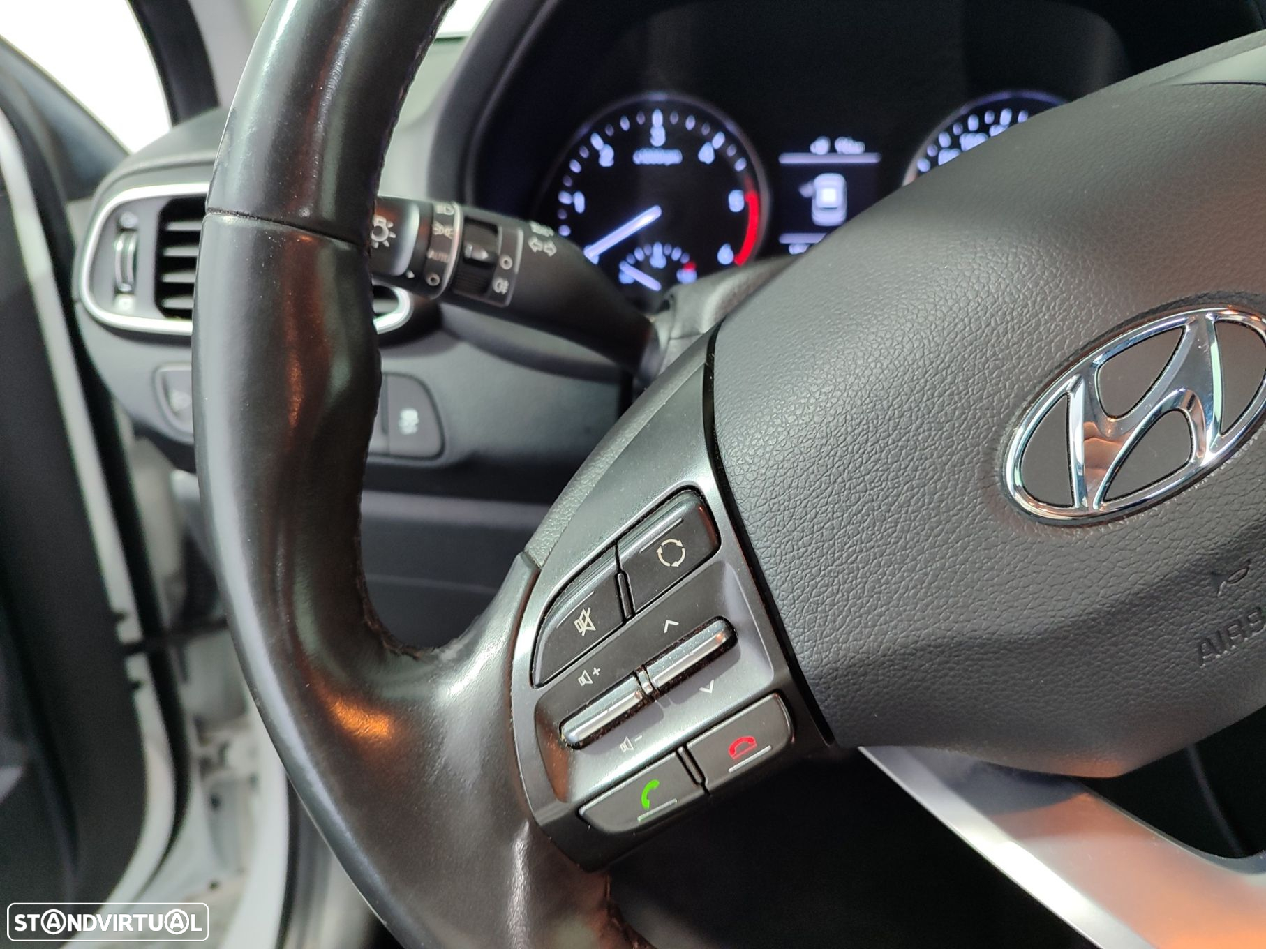 Hyundai i30 1.6 CRDI Blue Comfort - 27