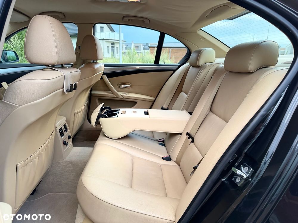 BMW Seria 5 520d - 13