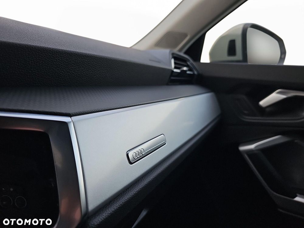 Audi Q3 Sportback - 19