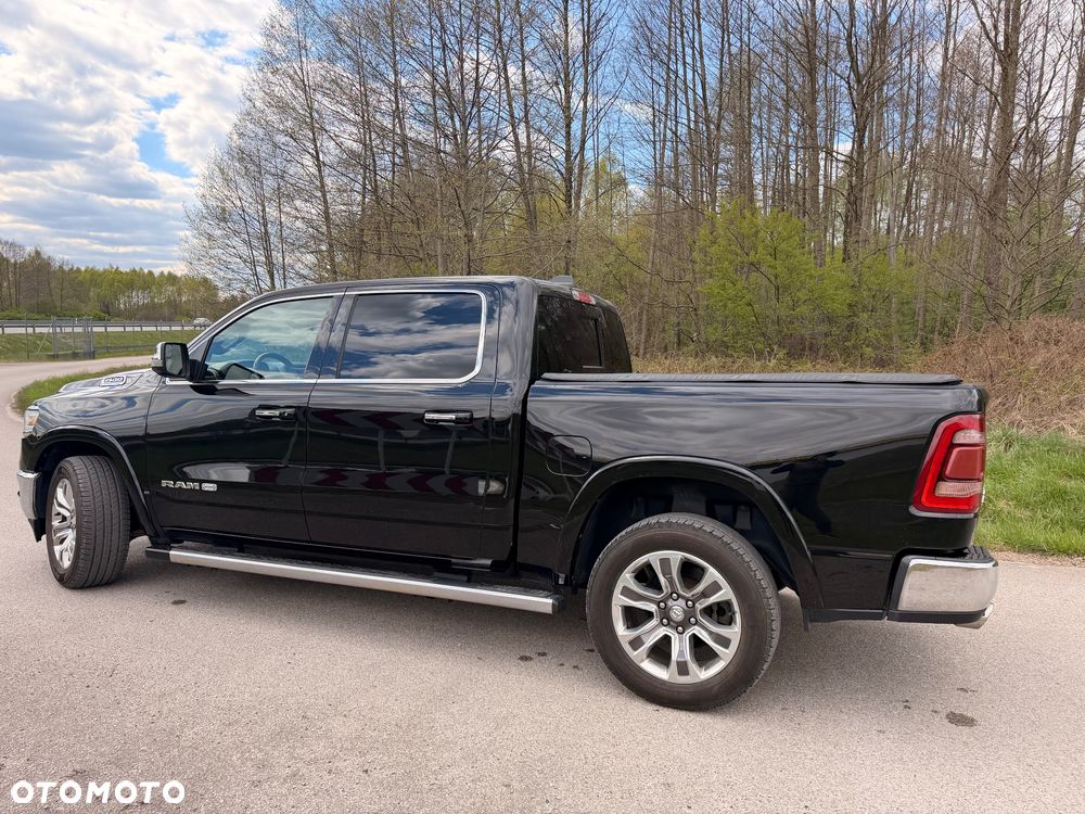 Dodge RAM - 8