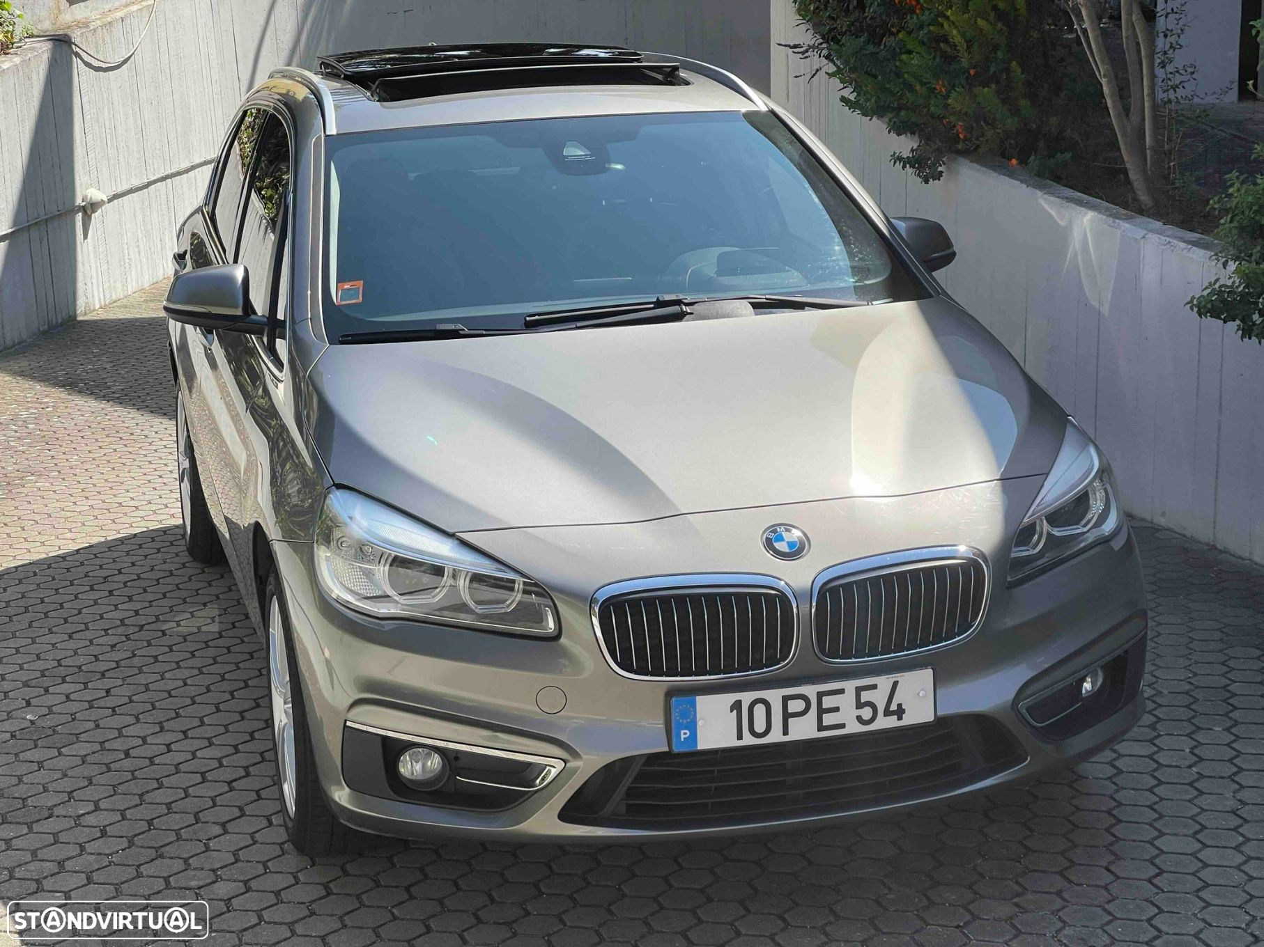 BMW 218 Active Tourer d Line Luxury Auto - 12