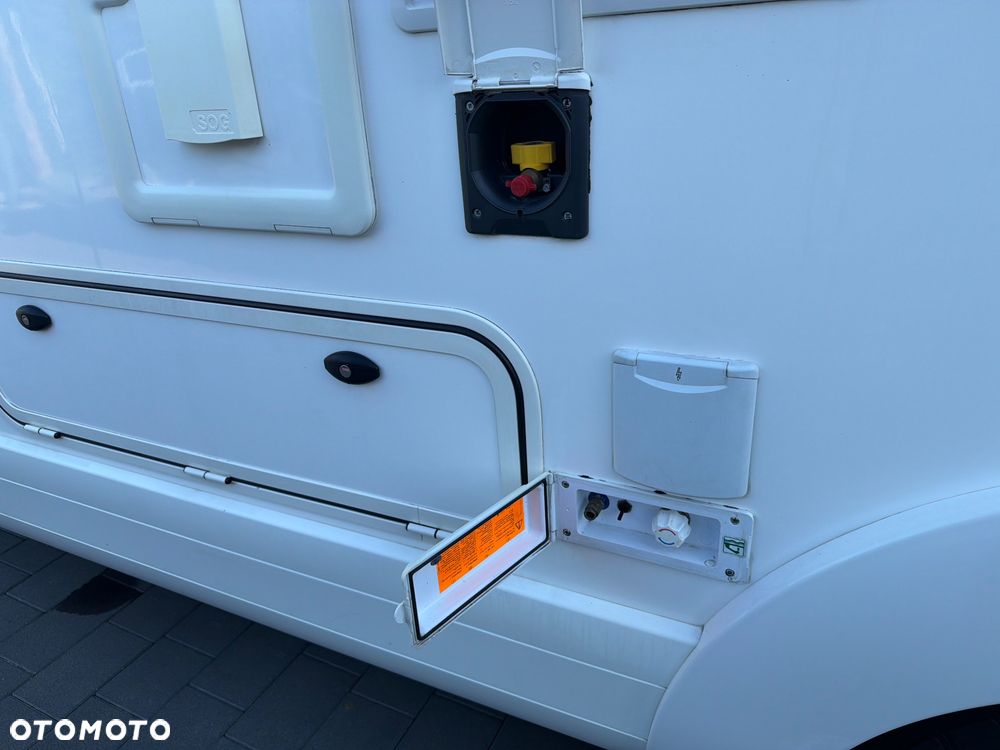 Eura Mobil Activia One 570 HS - 39