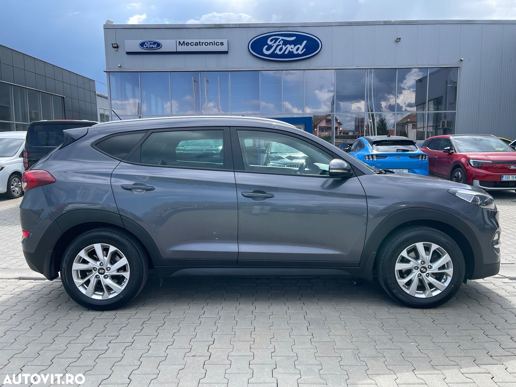 Hyundai Tucson 1.6 T-GDi 4WD 6MT Premium - 1
