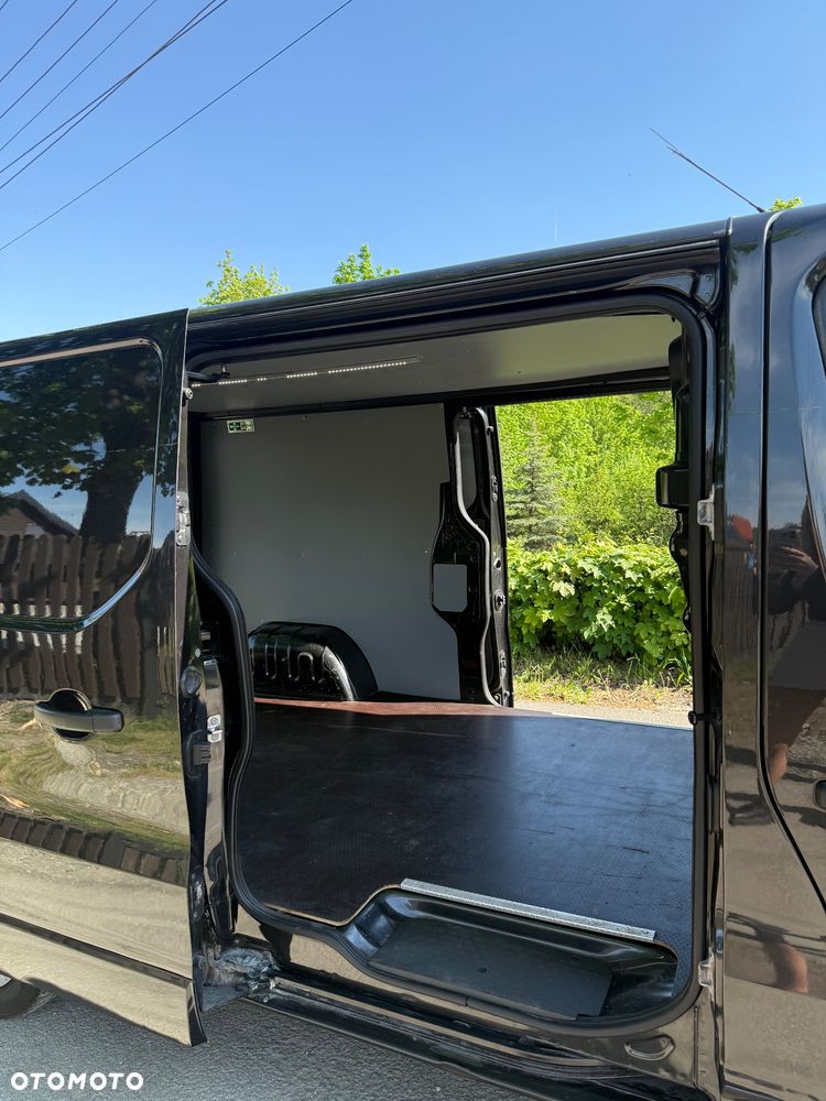 Opel Vivaro - 15