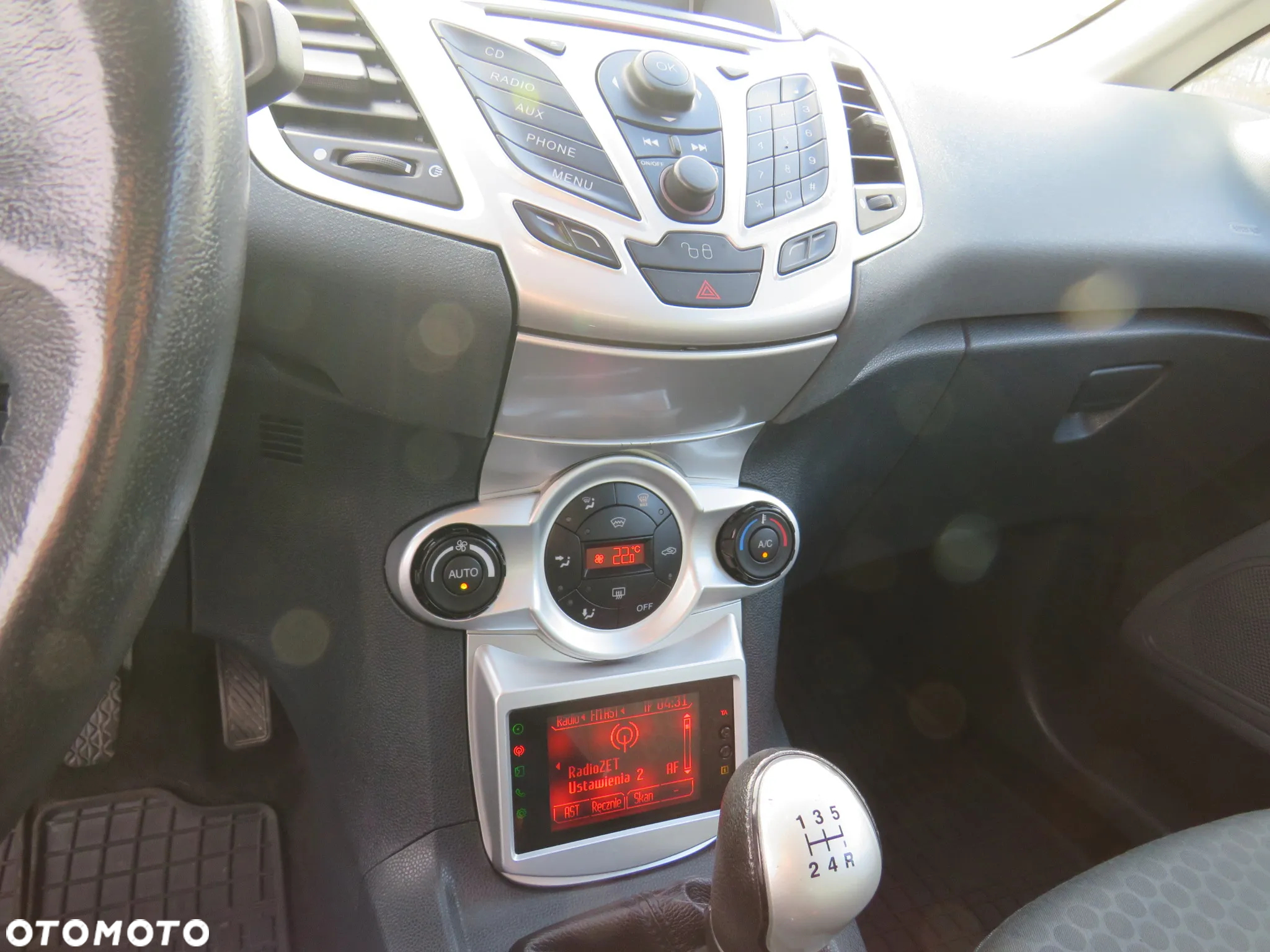 Ford Fiesta 1.6 TDCi Sport - 25