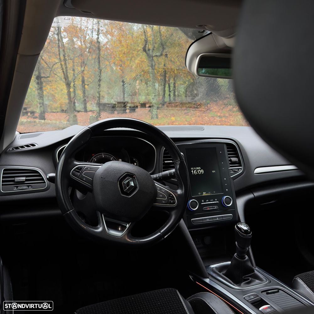 Renault Mégane ENERGY dCi 130 BOSE EDITION - 10