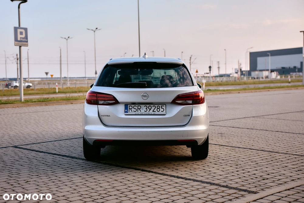Opel Astra 1.6 D (CDTI) Start/Stop Innovation - 10
