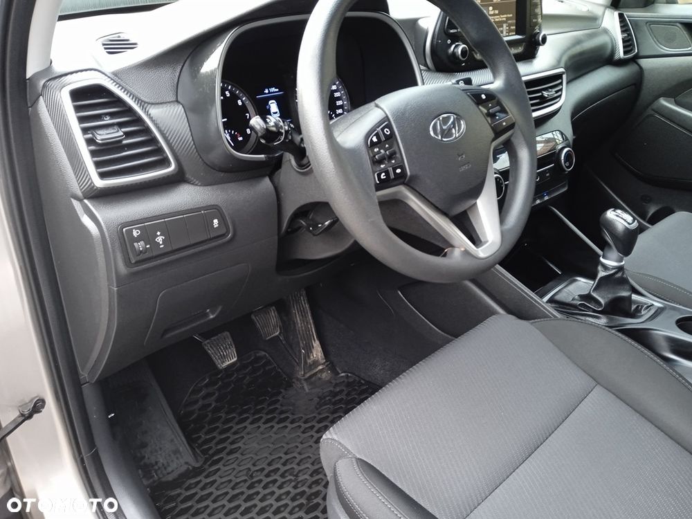 Hyundai Tucson 1.6 GDI BlueDrive Comfort 2WD - 12
