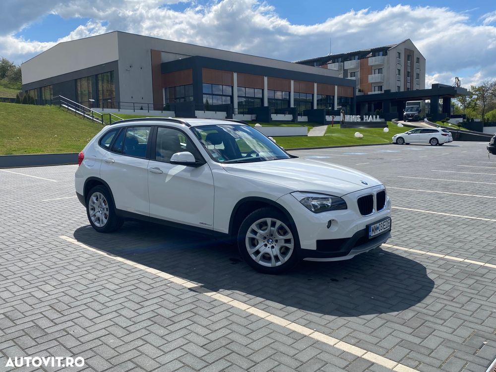 BMW X1 sDrive16d Sport Line - 1