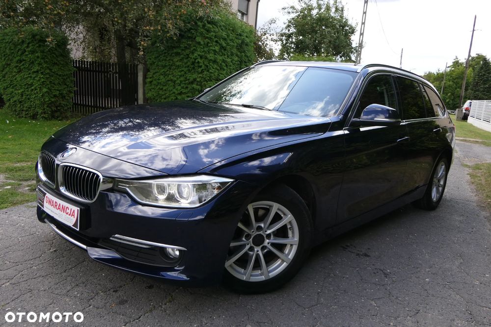 BMW Seria 3 320d Efficient Dynamics Luxury Line