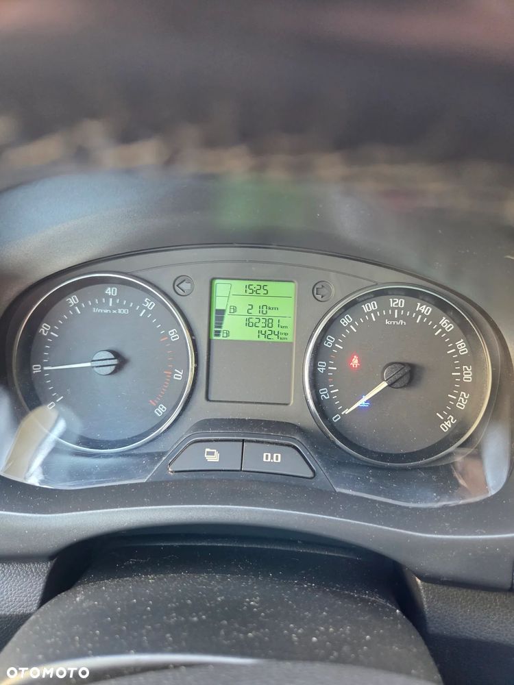 Skoda Fabia 1.2 HTP MONTE CARLO - 9