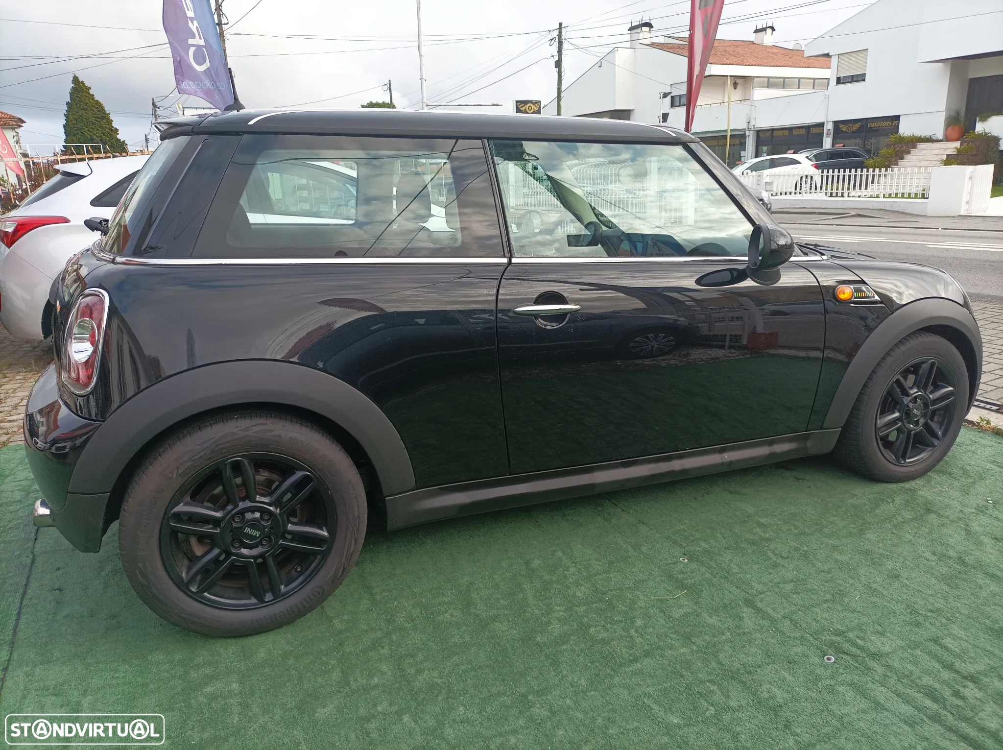 MINI 3 Portas One D - 10