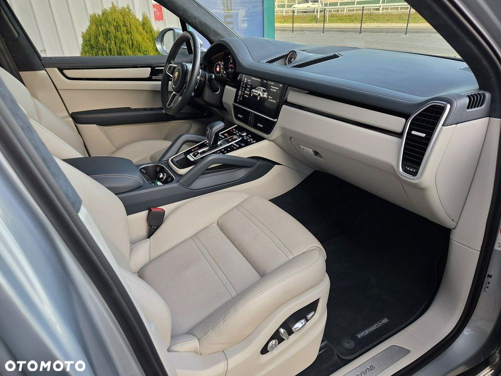Porsche Cayenne E-Hybrid - 15