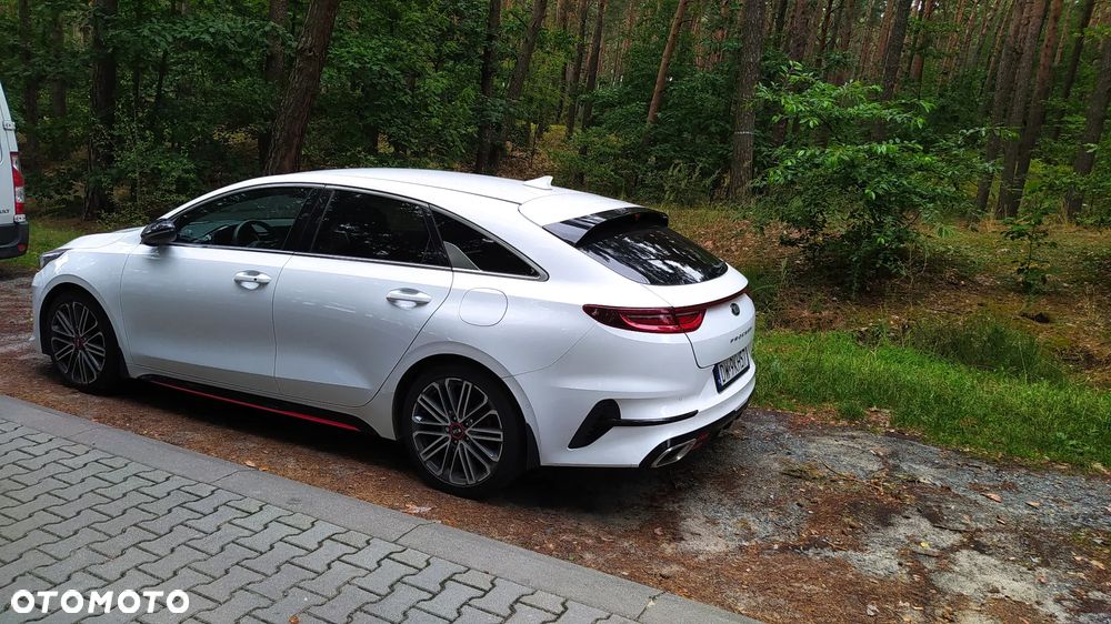 Kia ProCeed - 26