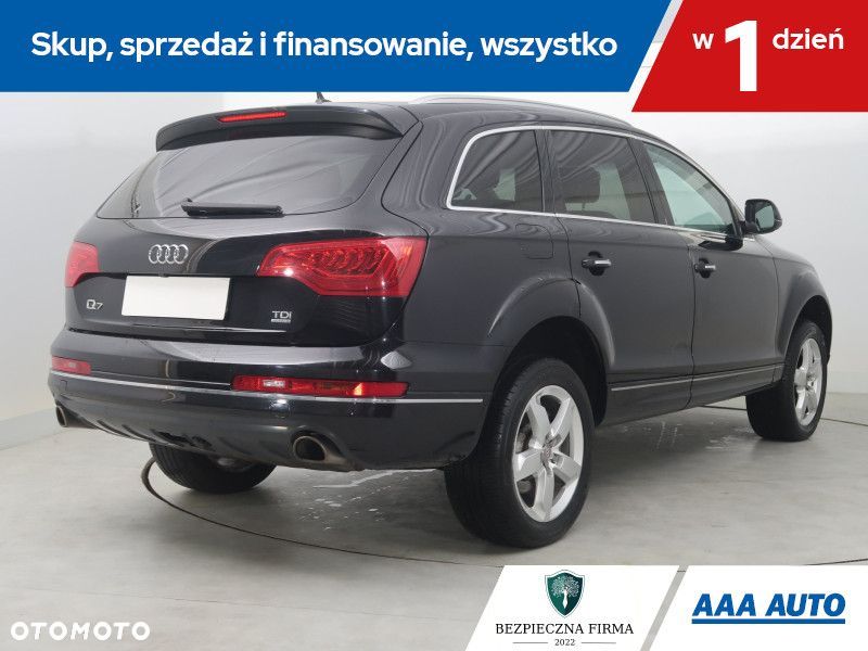 Audi Q7 - 7