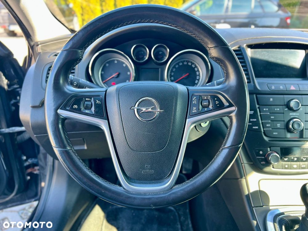 Opel Insignia - 14
