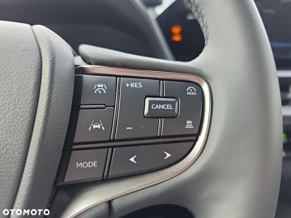 Lexus UX 300h F Sport Design - 20