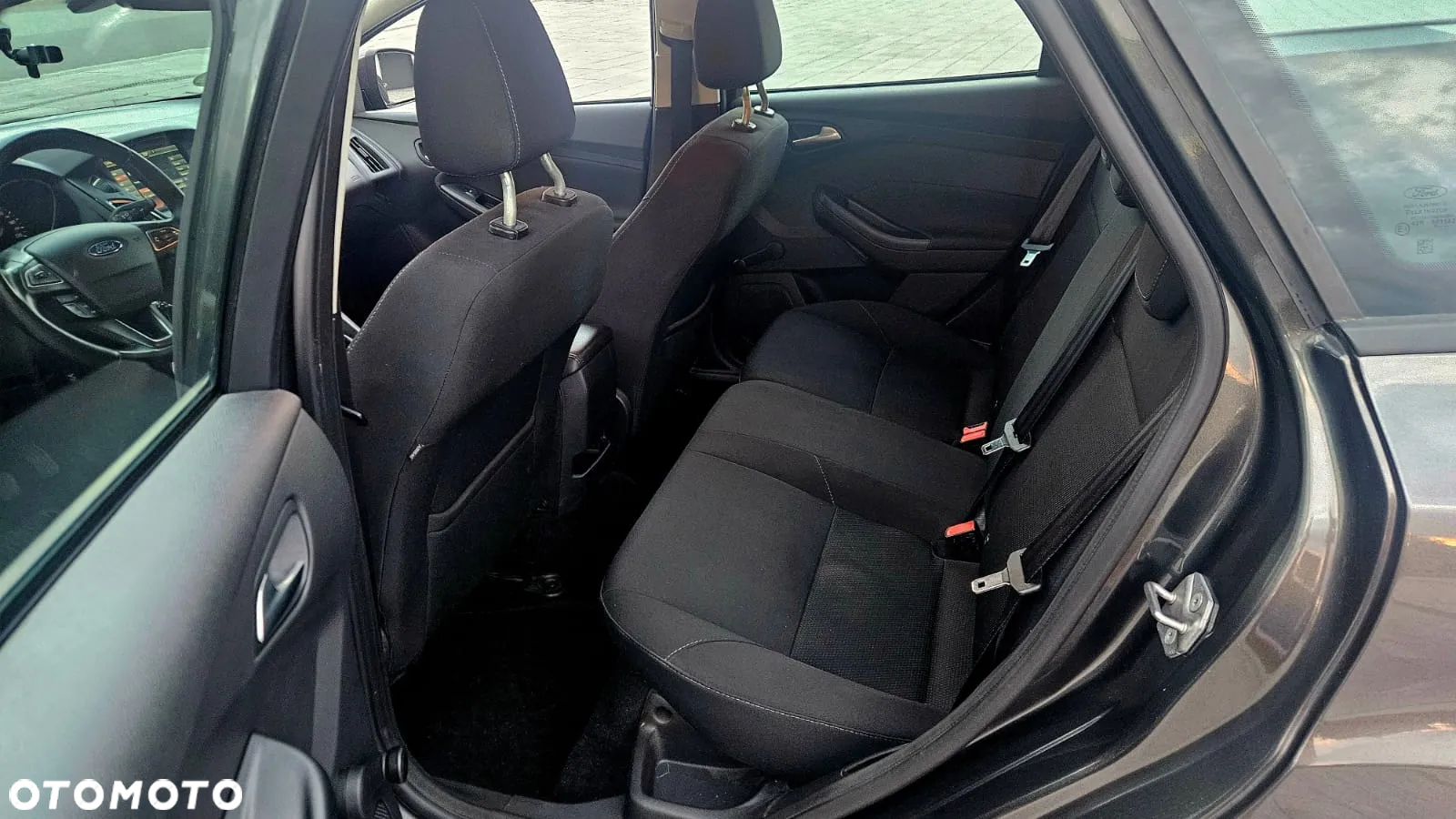 Ford Focus - 10