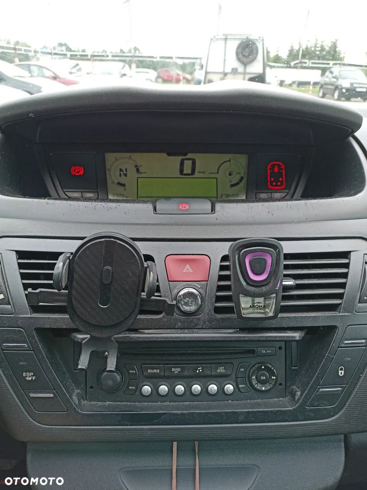 Citroën C4 Picasso - 11