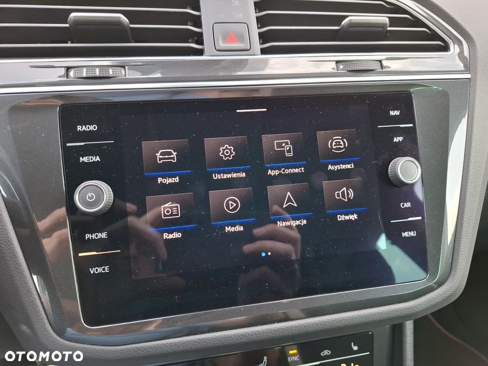 Volkswagen Tiguan 2.0 TDI SCR Urban Sport - 29