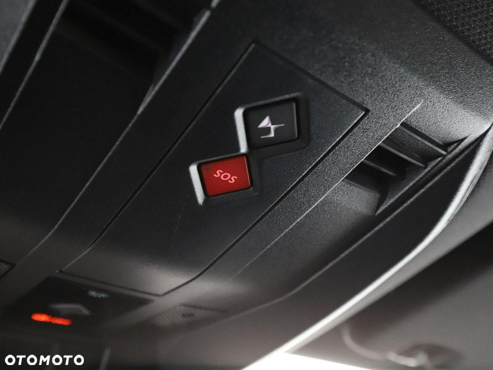 DS Automobiles DS 7 Crossback 1.6 PureTech Performance Line + - 39