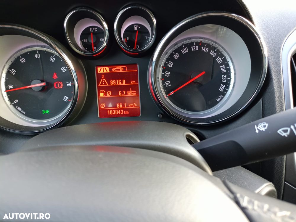 Opel Astra 1.6 TWINPORT ECOTEC Active - 4