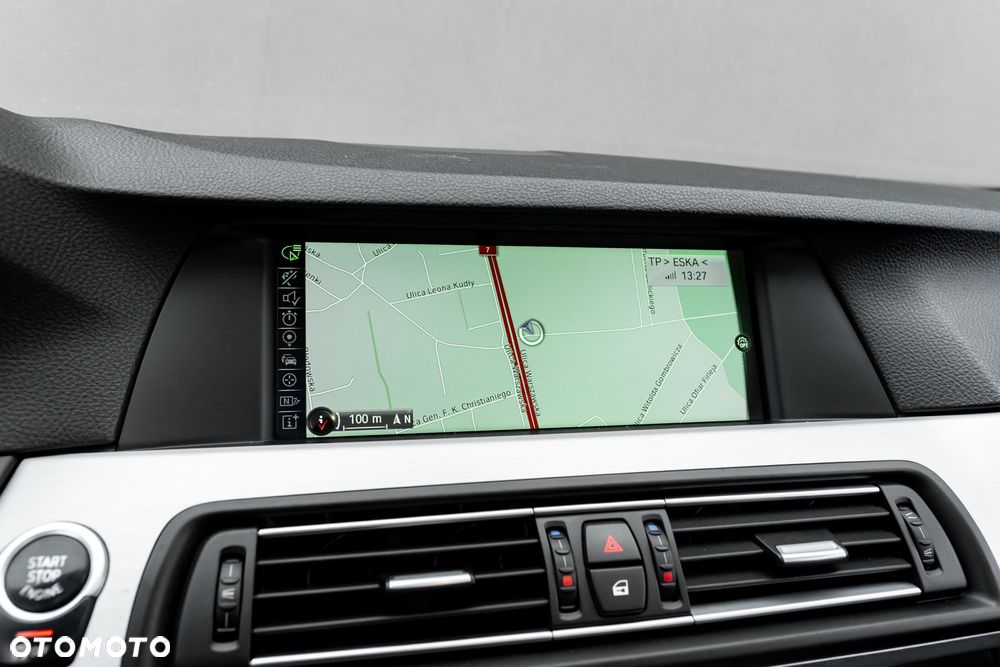 BMW Seria 5 M550d xDrive - 36