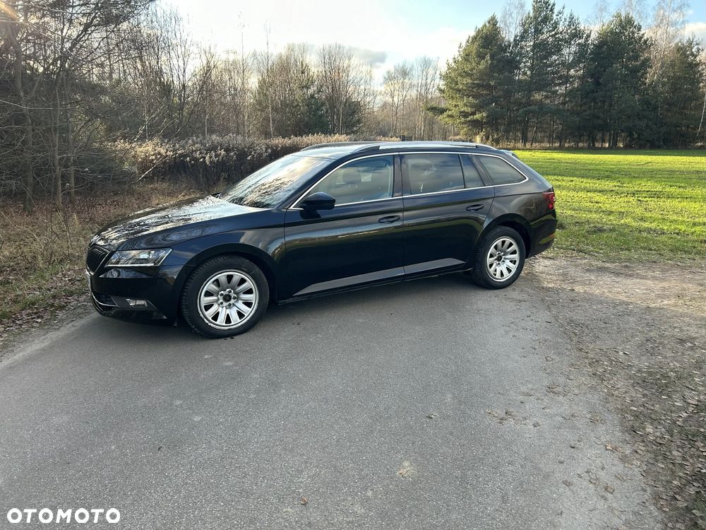 Skoda Superb 2.0 TDI Style DSG - 2