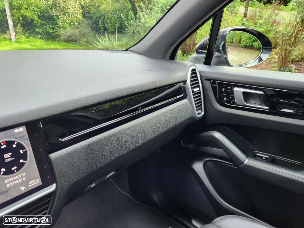 Porsche Cayenne E-Hybrid - 48